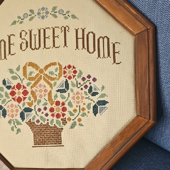 VINTAGE Home Sweet Home Floral Cross-Stitch Decor 80s Embroider Handmade Frame - Picture 8 of 10